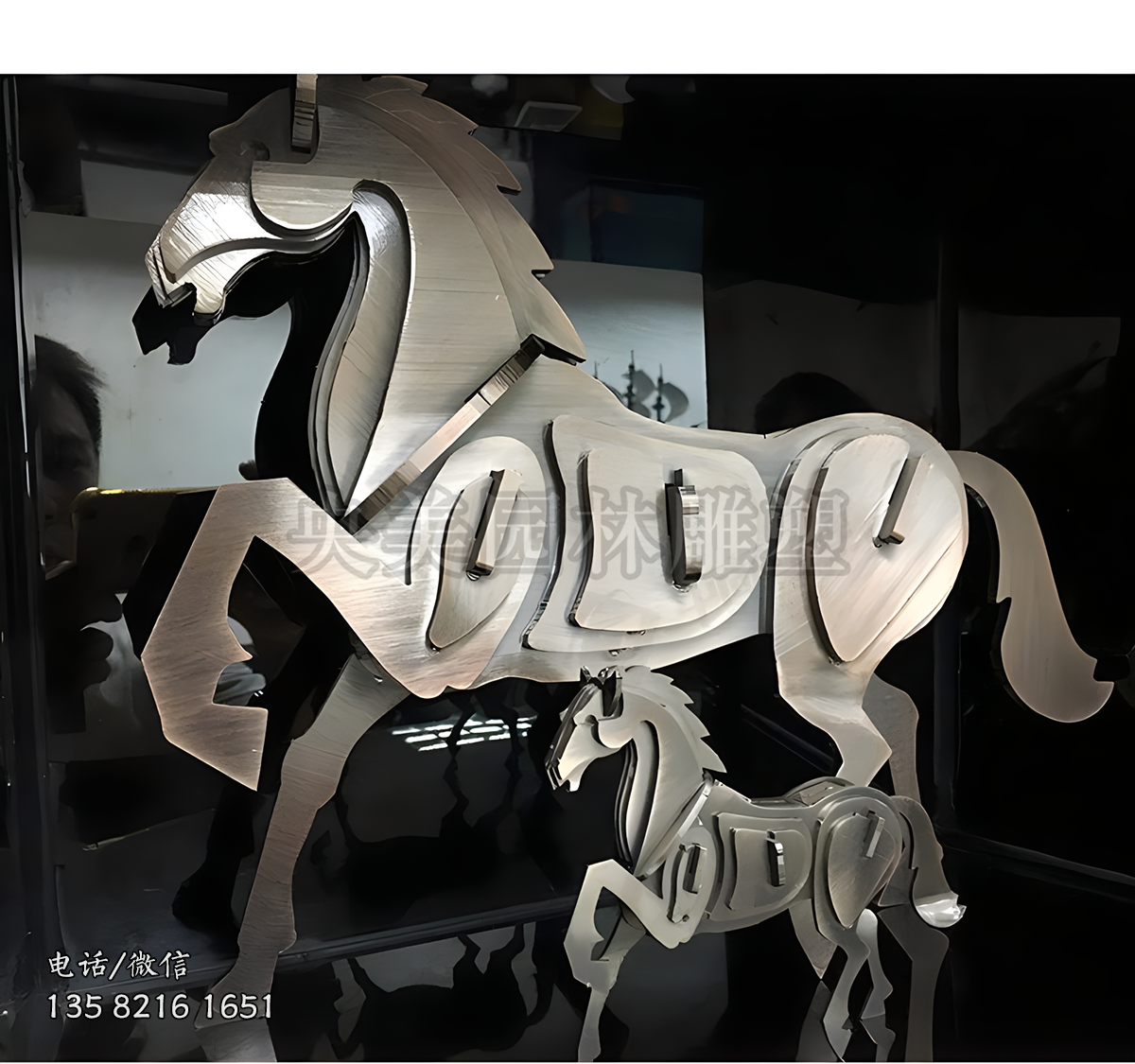 創(chuàng)意不銹鋼機(jī)械馬雕塑