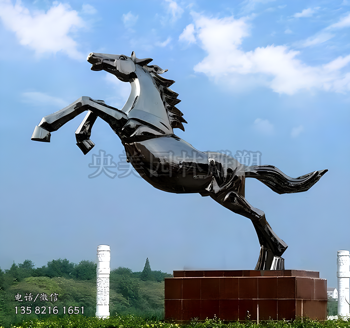 鏡面不銹鋼馬雕塑