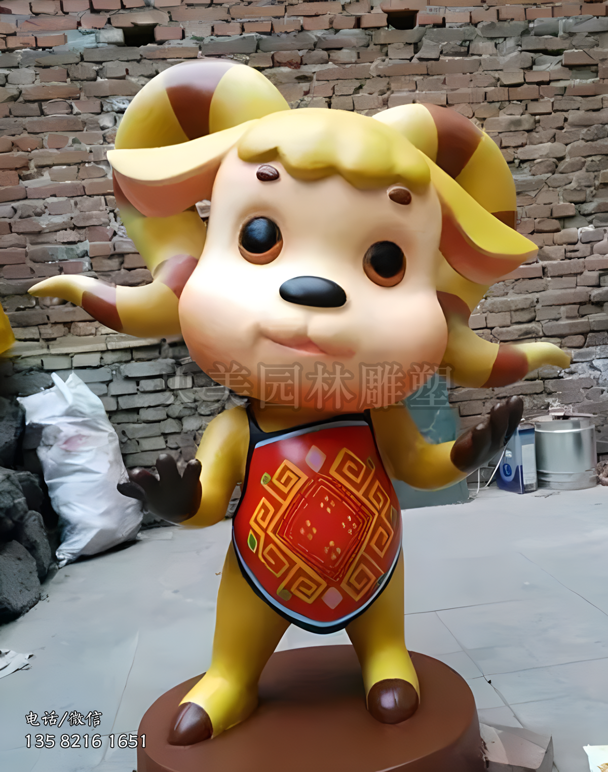 羊寶寶玻璃鋼卡通雕塑公仔