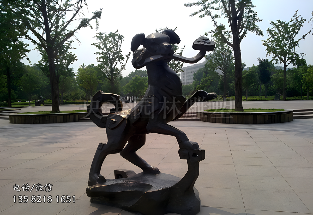 鍛銅雕塑戌狗生肖動(dòng)物雕塑