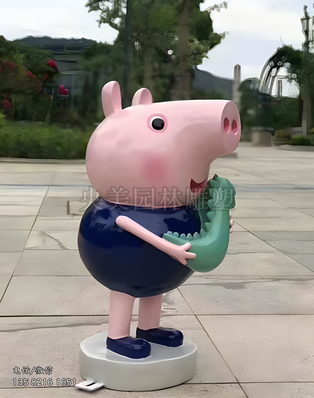 玻璃鋼小豬佩奇雕塑