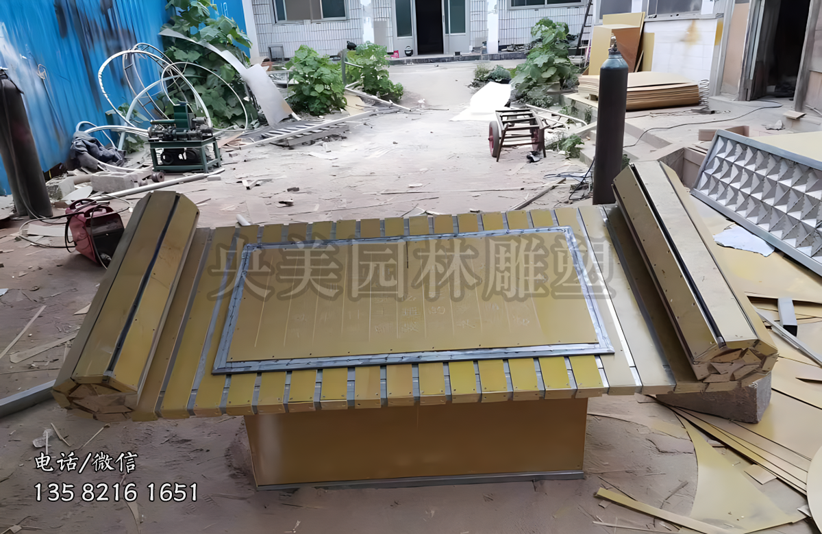 玻璃鋼書(shū)卷造型景觀擺件