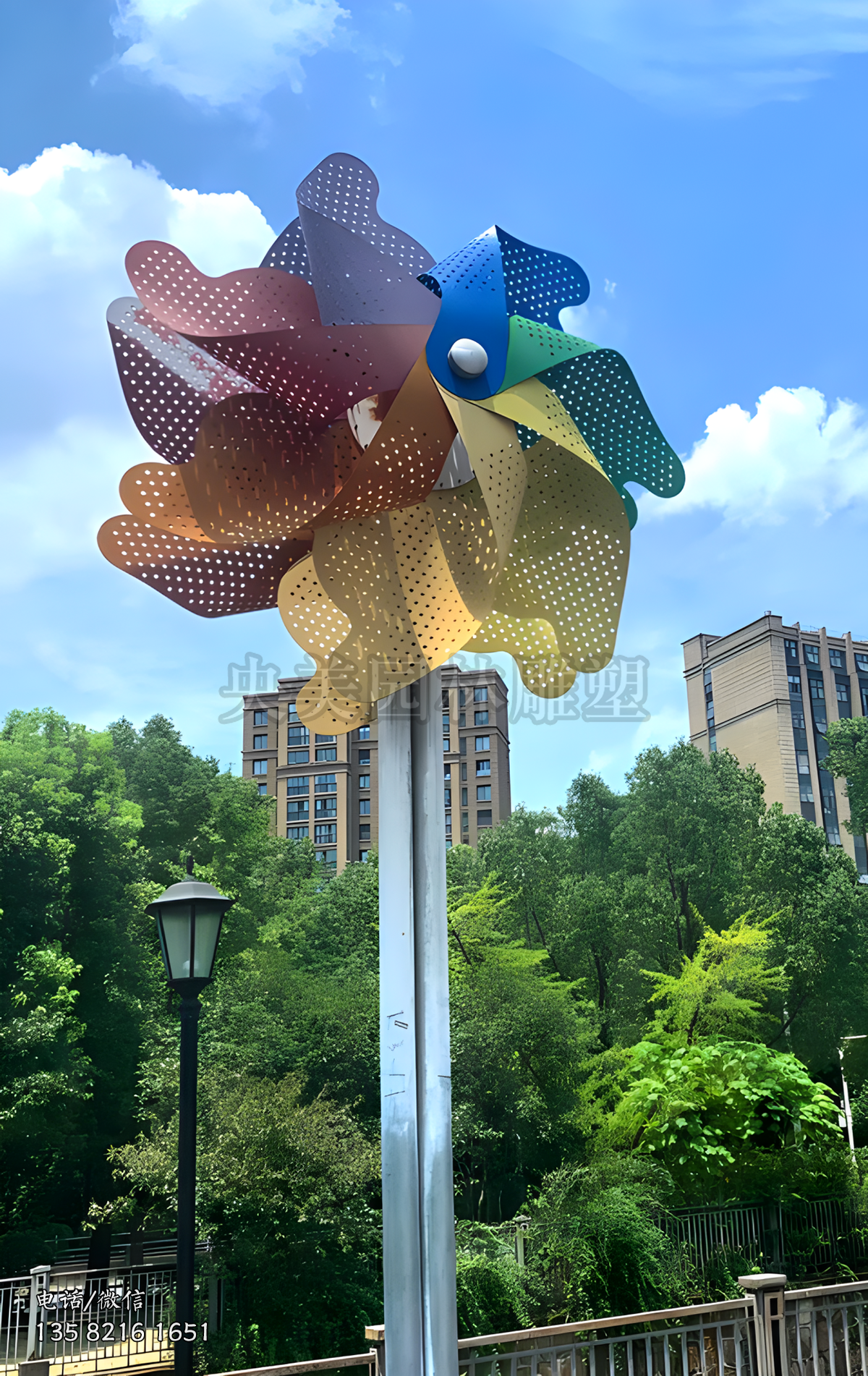 創(chuàng)意不銹鋼鏤空紙風(fēng)車雕塑擺件