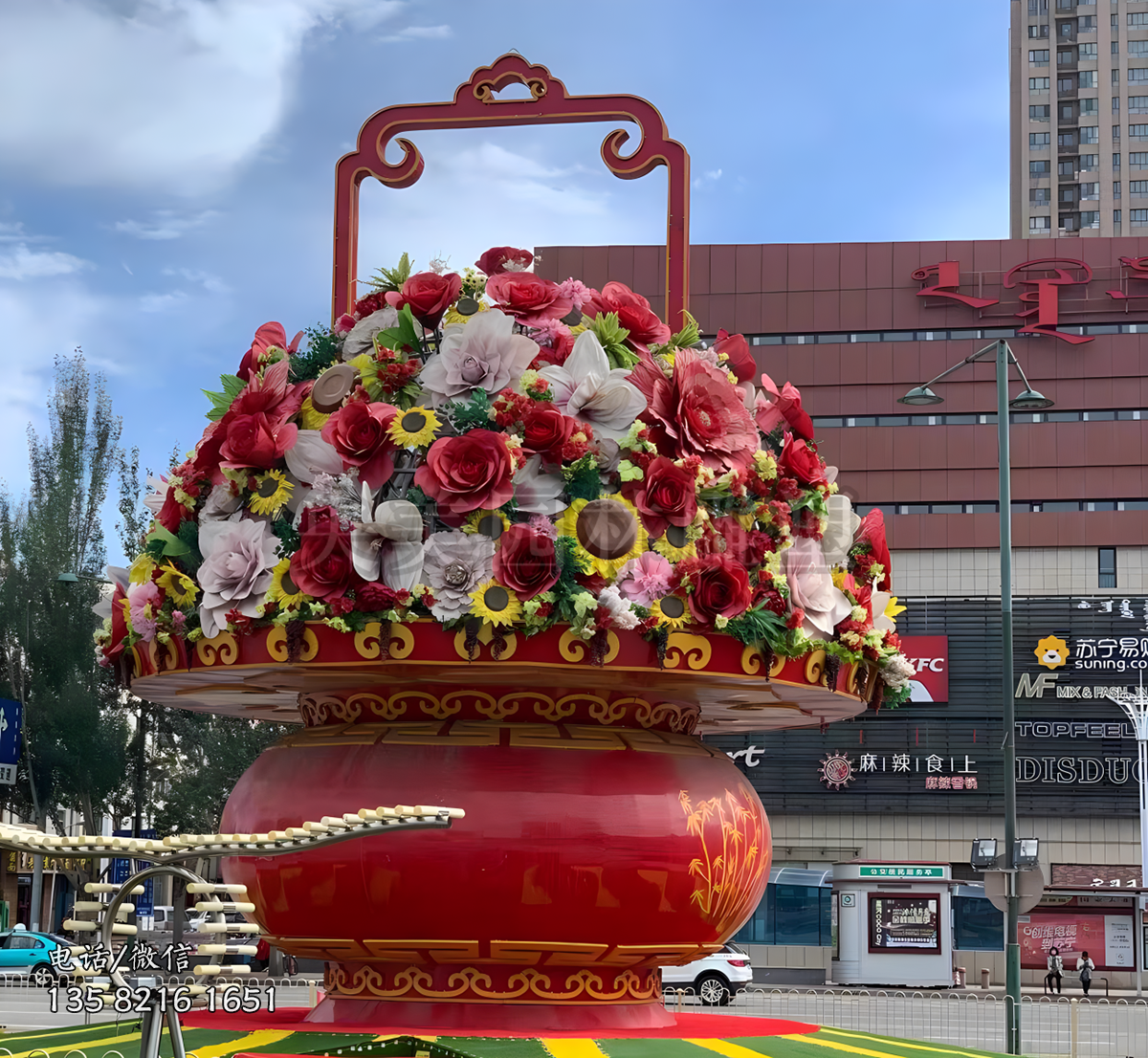 市政廣場大型玻璃鋼景觀花籃